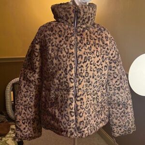 Steve Madden Winter Warm  Soft sz M Faux Fur Leopard Jacket NWT  Sale!